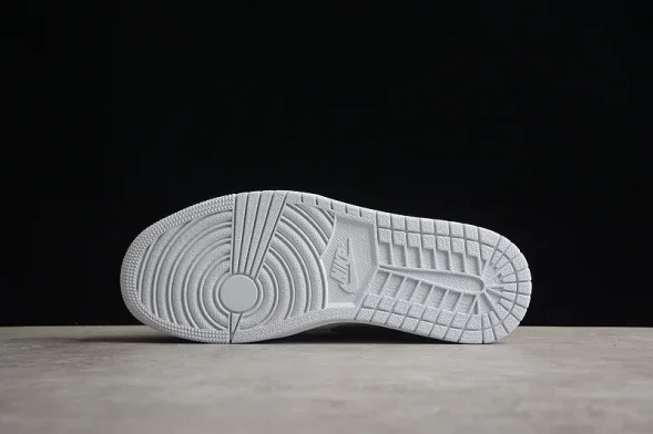 Nike Air Jordan 1 low DX6070-101 
