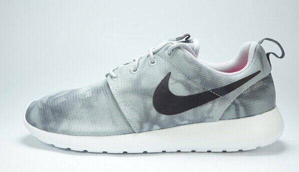 Nike Roshe Run Customs