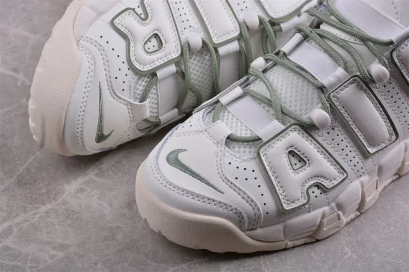 Nike Air More Uptempo 96 QS FQ8211-100 