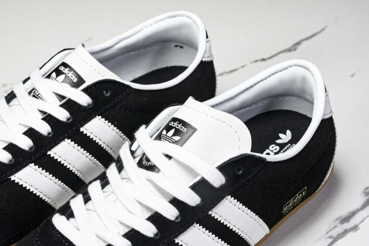Adidas Tokyo W JI0183