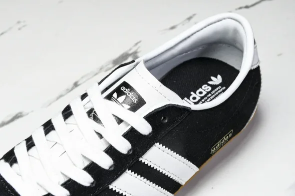 Adidas Tokyo W JI0183 