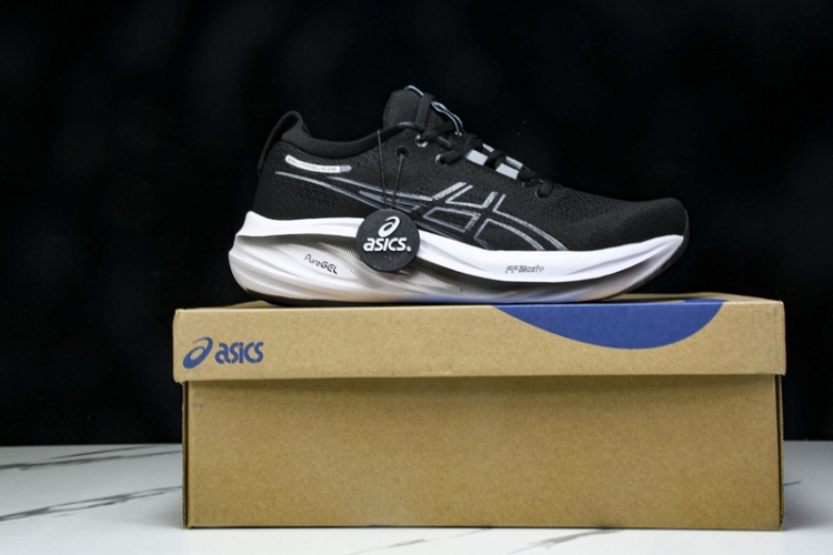 Asics Gel-Nimbus 26 1011B794-001