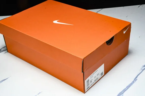 Nike Air Zoom Vomero Premium HM5973-100 