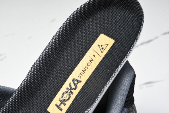 Hoka Stinson 7 1141530 CCBRN 