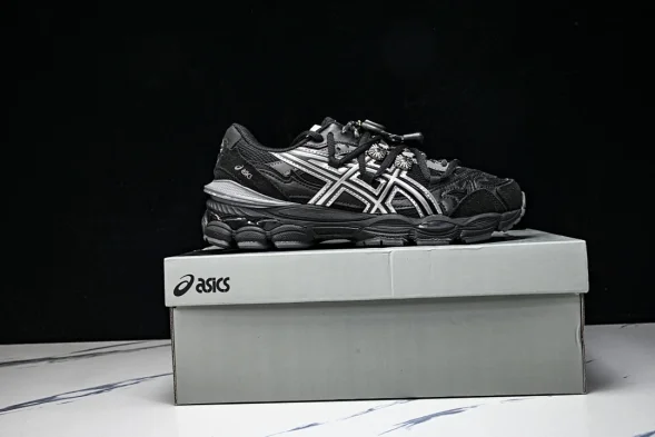 Asics Gel-Cumulus 16 TG 1203A838-024 