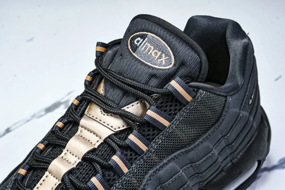 Nike Air Max 95 HQ6457-001 