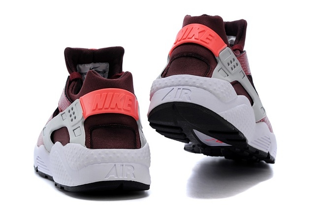 Nike Air Huarache LE 