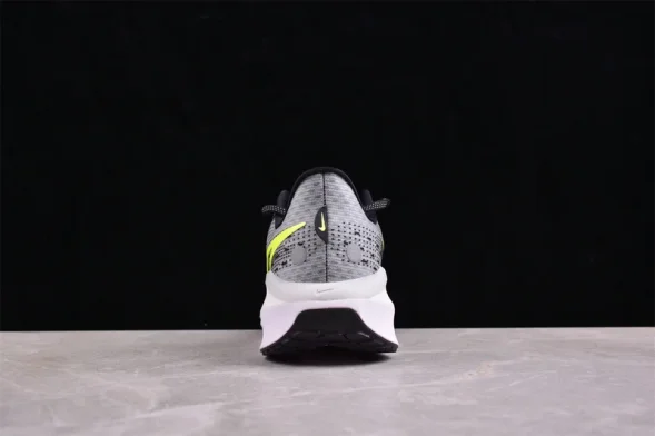 Nike Air Zoom Vomero 17 FB1309-001 