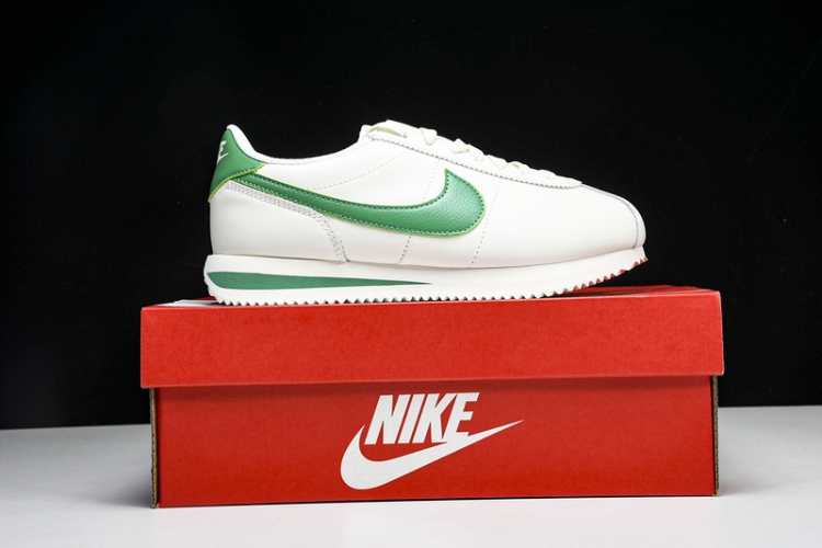  Nike Cortez Classic DM4044 104