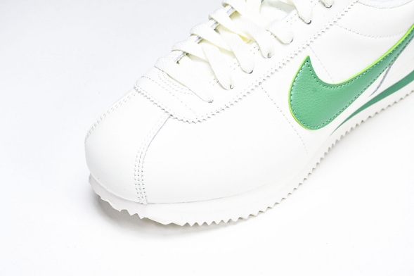 Nike Cortez Classic DM4044 104 