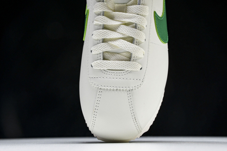 Nike Cortez Classic DM4044 104