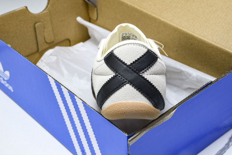 Adidas Tokyo W JI0182