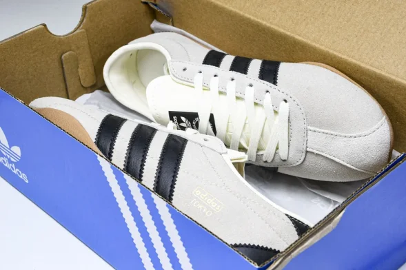 Adidas Tokyo W JI0182 