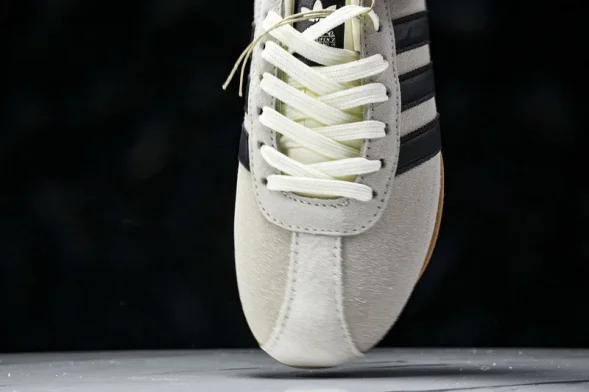 Adidas Tokyo W JI0182 