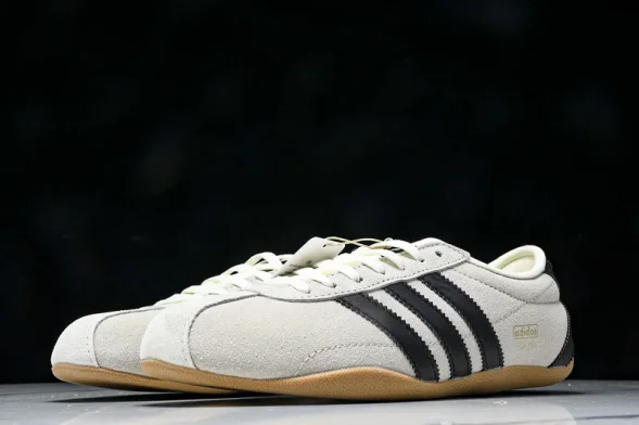 Adidas Tokyo W JI0182 