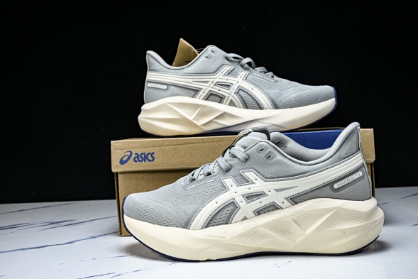 Asics Novablast 5 1011B974-031 