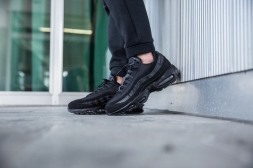 Nike air max 95 Triple-Black