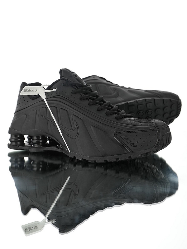 Nike Shox R4