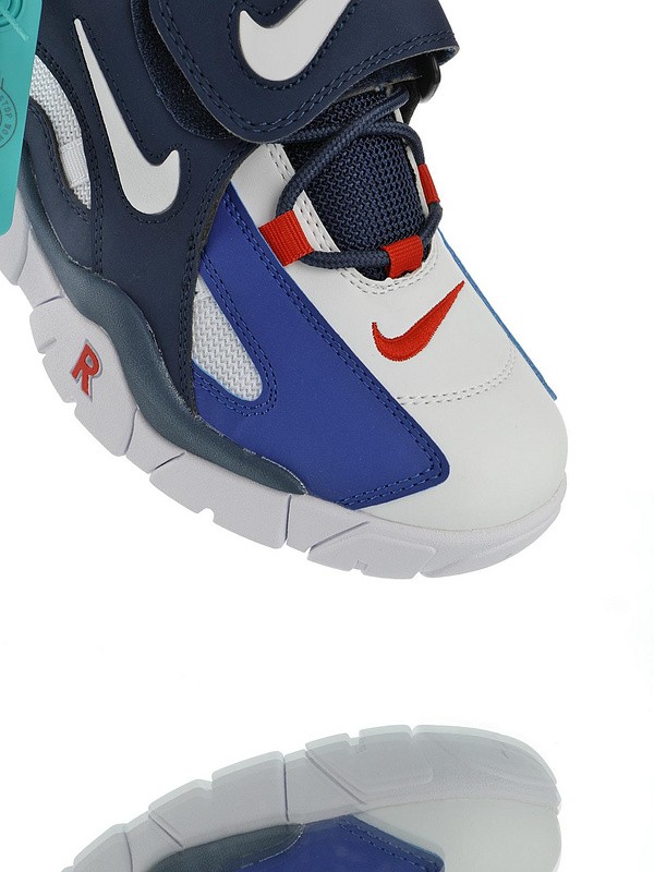 Nike Air Barrage Mid QS