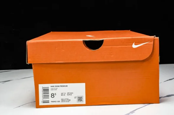 Nike Air Zoom Vomero Premium FN8453 025 