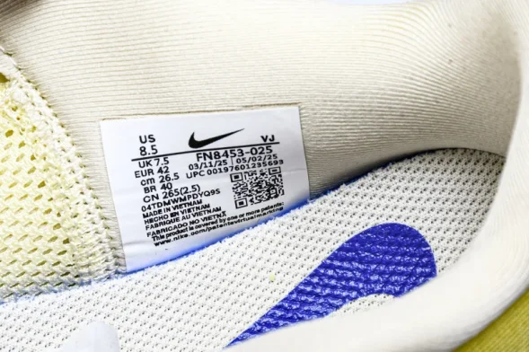 Nike Air Zoom Vomero Premium FN8453 025 