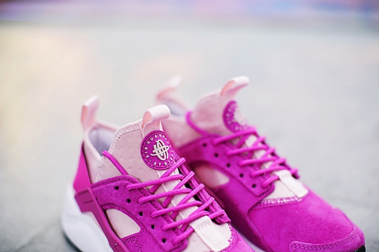 NIKE AIR HUARACHE RUN ULTRA ID 829669-600