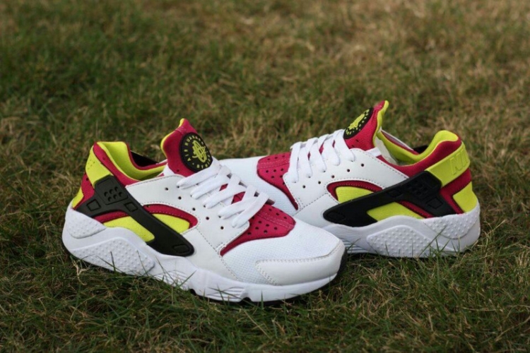 Nike Air Huarache LE 