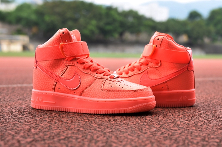 Nike WMNS Air Force 1 HI PRM 