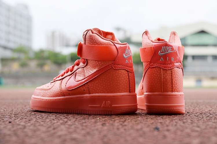 Nike WMNS Air Force 1 HI PRM 