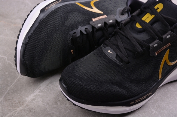 Nike Air Zoom Vomero 17 FB1309-006 