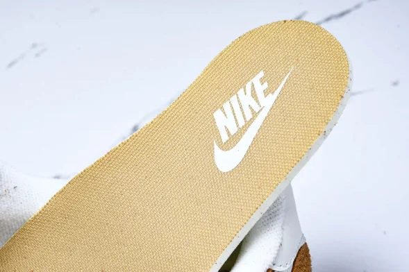 Nike Cortez Classic HF3142-200 
