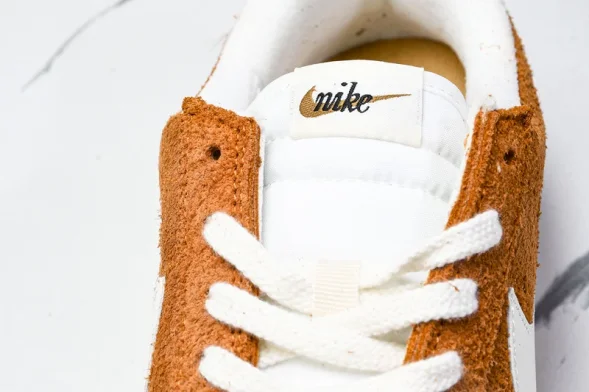 Nike Cortez Classic HF3142-200 
