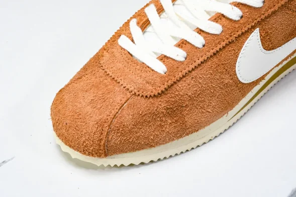 Nike Cortez Classic HF3142-200 