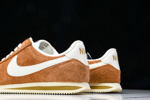 Nike Cortez Classic HF3142-200 