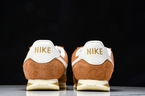 Nike Cortez Classic HF3142-200 