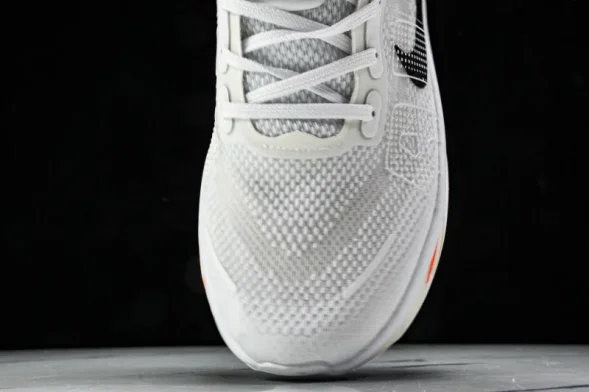 Nike Air Zoom Vomero Premium HQ2050-631 