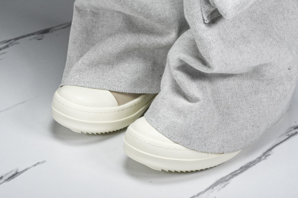 Rick Owens Cargo Fetish DS01C6808 MU Milk 