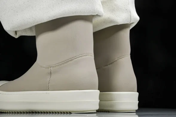 Rick Owens Cargo Fetish DS01C6808 MU Milk 