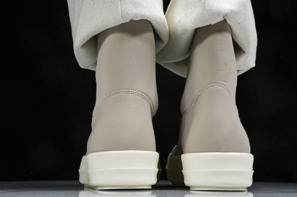 Rick Owens Cargo Fetish DS01C6808 MU Milk 