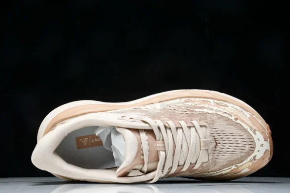 Hoka Stinson 7 1141531 CRMS 