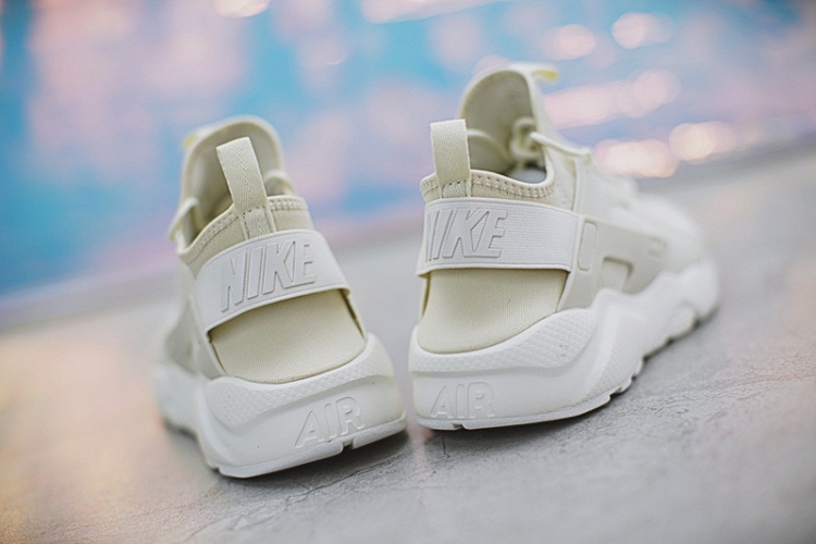 NIKE AIR HUARACHE RUN ULTRA ID 829669-665