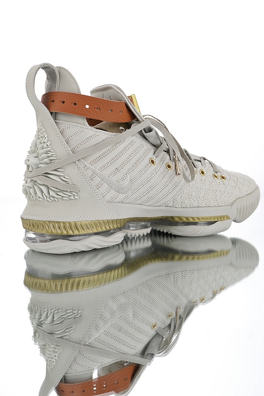 Nike Lebron 16 AO2595-601