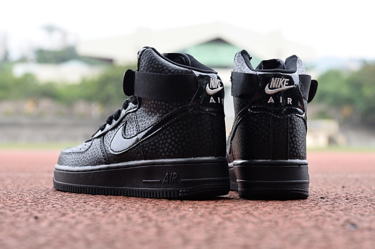 Nike WMNS Air Force 1 HI PRM 