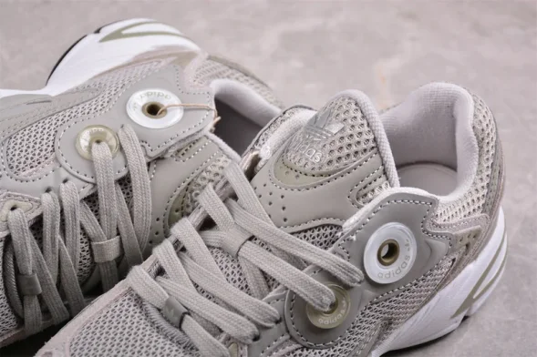 Adidas Astir M HP9040 