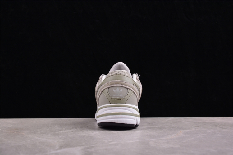 Adidas Astir M HP9040