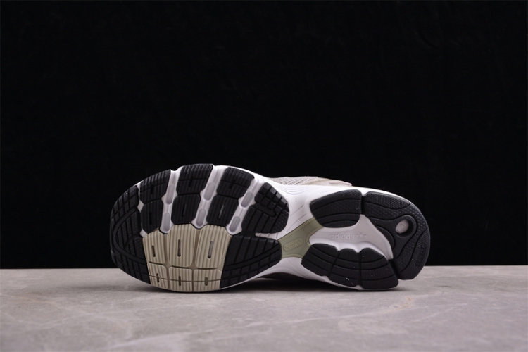  Adidas Astir M HP9040