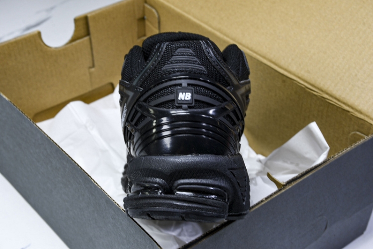 New Balance 1906 M1906RBB