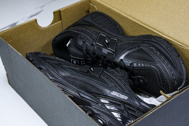  New Balance 1906 M1906RBB
