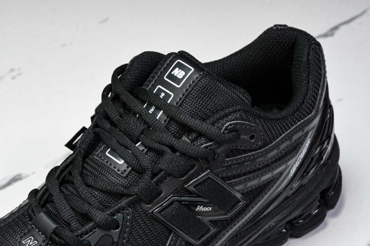  New Balance 1906 M1906RBB