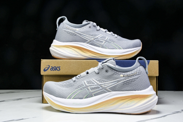 Asics Gel-Nimbus 26 1012B601-020